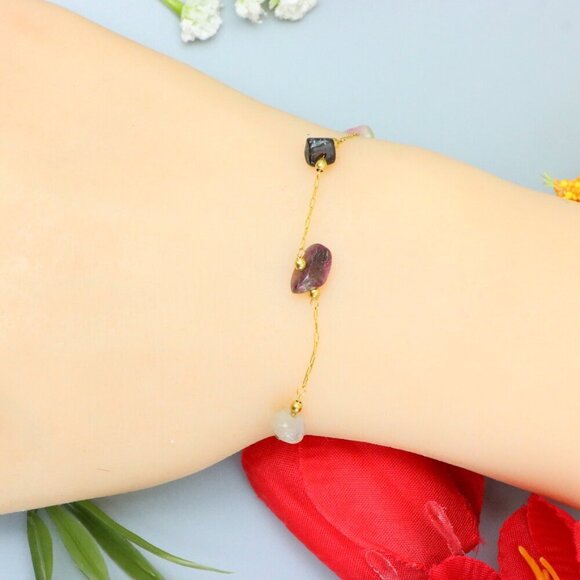 "Elegant & Trendy Bracelet, A Perfect Gift for Women, Thoughtful, EVCH1026 - Picture 1 of 9